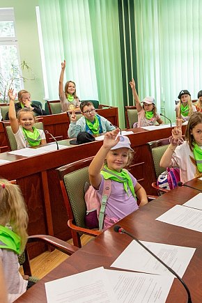 Młodzi mieszkańcy Głuszycy odwiedzili Starostwo-510