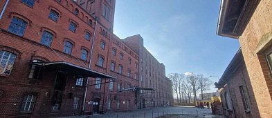 Kuratorskie zwiedzanie Młyna Hilberta-489