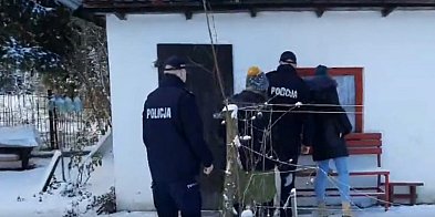 Policja sprawdza miejsca przebywania bezdomnych-14531