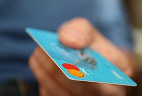 Unia szykuje nowy system płatności. Karty nie będą już takie same-17001