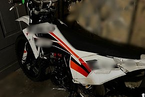 Ukradł motor, a wcześniej uszkodził radiowóz-17018