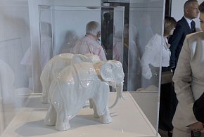 Książ w formie - wielki powrót porcelanowych figurek-17838