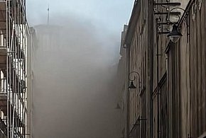 Gęsty dym w Śródmieściu-18085