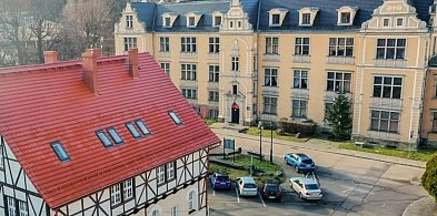 Miliony dla ANS, żeby pomóc studentom i żeby zostali w Wałbrzychu-18204