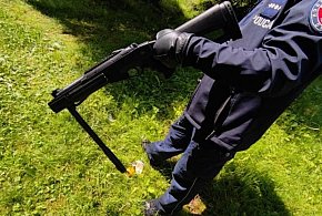 Marciszów: Strzelał do policjantów z wiatrówki-18401