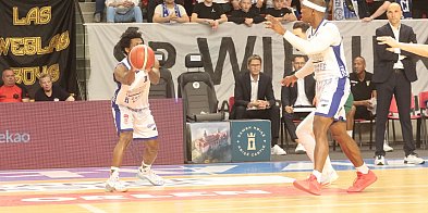Basket w liczbach: Analiza składu Górnika Wałbrzych-18395