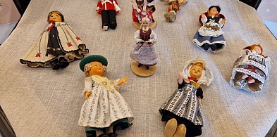 Kolekcja lalek z całego świata w Muzeum Porcelany-18506