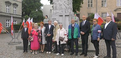 Miejskie uroczystości 81. Rocznicy Powstania Warszawskiego-18877
