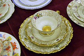 Kto przywiezie najpiękniejszą porcelanę?-19687
