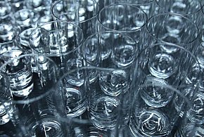 Tyle wzrosną ceny piwa i wódki. Rząd ogłosił nowe stawki akcyzy-20448