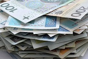 Nowe Miasto: 87-latek oddał oszustom 600 tys. zł-20691