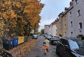 Nie było dojazdu. Strażak z OSP Boguszów pobiegł-20822