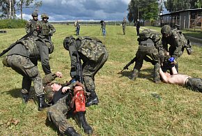Setki tysięcy Polaków pójdą na szkolenie. Wojsko otwiera drzwi dla cywilów-21125
