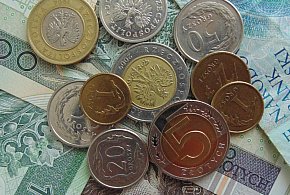 Nowe regulacje dla dorabiających. Od grudnia zmieniają się limity-21553