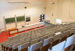 Uczelnie przeżywają oblężenie. Ten kierunek przyciąga tłumy-21626