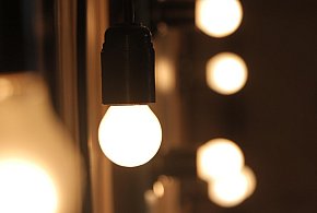 Rachunki za prąd pójdą w dół. Rząd usuwa opłatę doliczaną od lat-21690