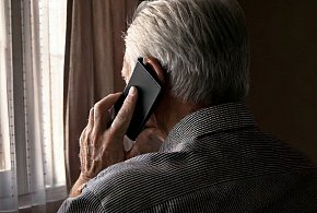 Oszukali seniora na 230 tysięcy złotych-21768