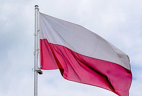 Godło i flaga mogą wyglądać inaczej. Ruszyły prace nad symbolami państwowymi-22292