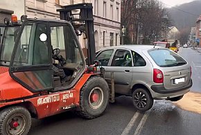 Wałbrzych: Zamiast lawety wózek widłowy-22357