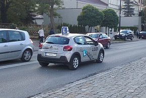 17-latkowie dostaną „prawko”. Nowe przepisy stawiają twarde warunki-22499