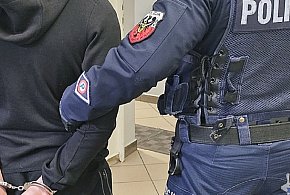 Grozili śmiercią pracownicom i policjantom. Kradzież w Boguszowie-Gorcach-22705