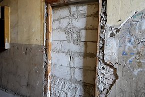 Weszli z kamerą do niegdyś najniebezpieczniejszej części Wałbrzycha