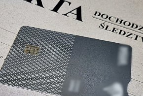 Znalazła kartę. Postanowiła zaoszczędzić cudzym kosztem