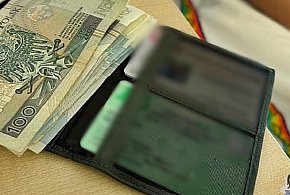 Przywłaszczył zgubiony portfel