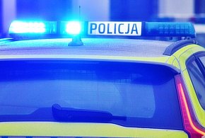 Policja znalazła 84-latkę w przydrożnym rowie