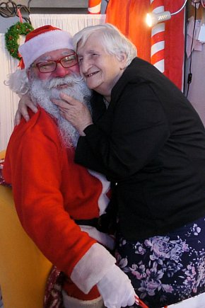 Mikołaj odwiedził wałbrzyskich seniorów-758