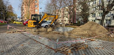 Piaskowa Góra: Malinka w naprawie – po interwencji trwa poprawa parkingu-21062