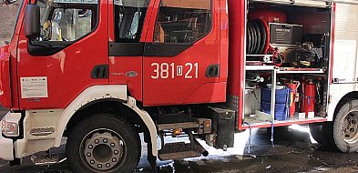 Nocy pożar przy ul. Uczniowskiej. Spłonęło mieszkanie-21798