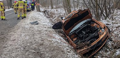 Zimowe święta na drogach. Potrącenie i kolizja w sąsiednim powiecie-22306