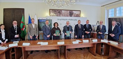 Jesienią przyjadą nowe autobusy wodorowe Mercedesa-22501