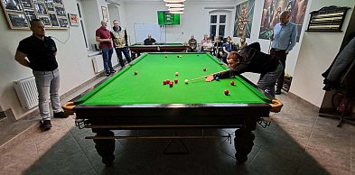 Snooker na profesjonalnym stole w Głuszycy