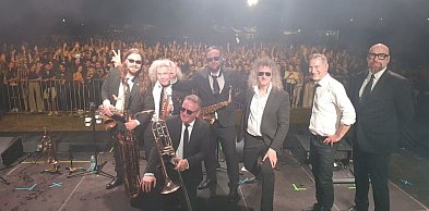 Poparzeni Kawą Trzy - Nawet w lutym jest wiosna