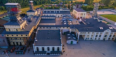 Jedni kojarzą ją z szczepieniami na Covid inni z festiwalami