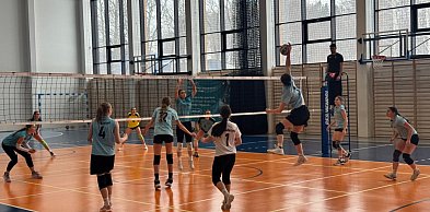 Wałbrzych gra zespołowo. I wygrywa. Podwójny awans z pieczątką Chełmca