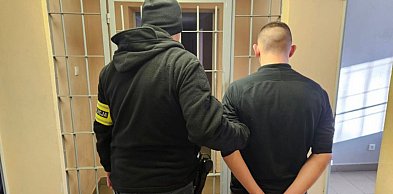 Uciekał kradzionym kamperem