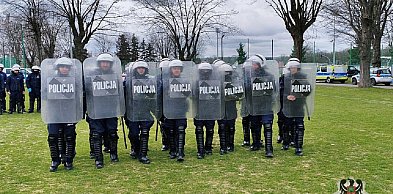 Co się stanie, gdy kibice wtargną na boisko?