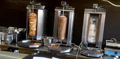 Kebson dalej ocenia wałbrzyskie przysmaki.