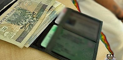 Przywłaszczył zgubiony portfel