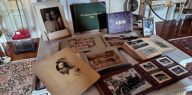 Prywatne albumy Księżnej Daisy wróciły do Książa