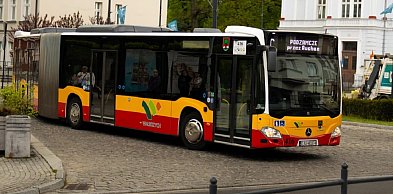 Dlaczego mieszkańcy Wałbrzycha narzekają na autobusy? Dowiedz się!