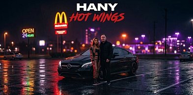 Hany wraca z nowym utworem. Posłuchaj Hot Wings