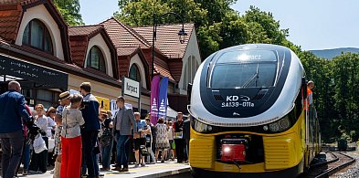 Dolny Śląsk na torach sukcesu. 140 tysięcy pasażerów do Karpacza-20484