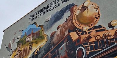 Złoty Pociąg jedzie przez Sobięcin-21350