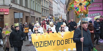 Orszak Trzech Króli - Wałbrzych wśród ponad 900 miast-22465