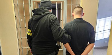 Uciekał kradzionym kamperem