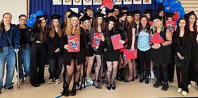 Pożegnanie absolwentów w TEB Edukacja